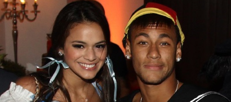 AGORA VAI: Neymar passa metade de sua casa em Angra para nome de Bruna Marquezine 5