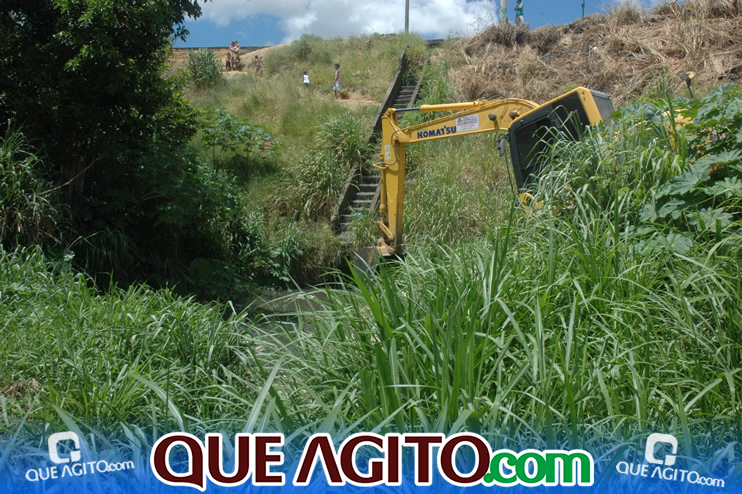 Prefeitura realiza limpeza preventiva do Canal do Córrego Gravatá 8