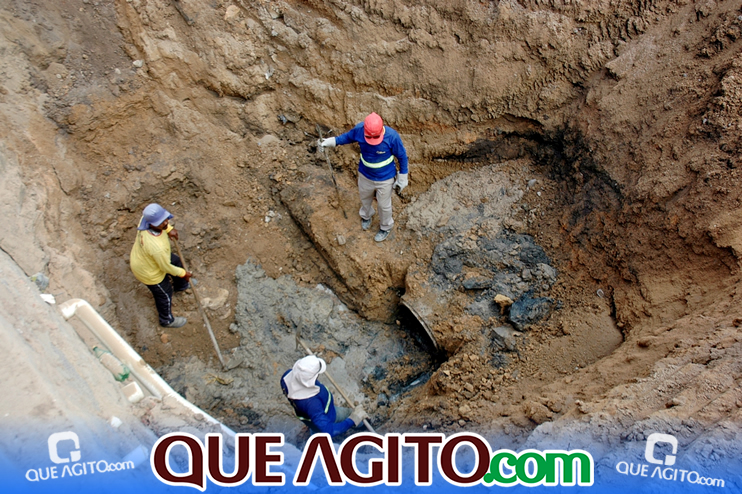 Prefeitura de Eunápolis realiza obra emergencial na Rua Liberalino 8