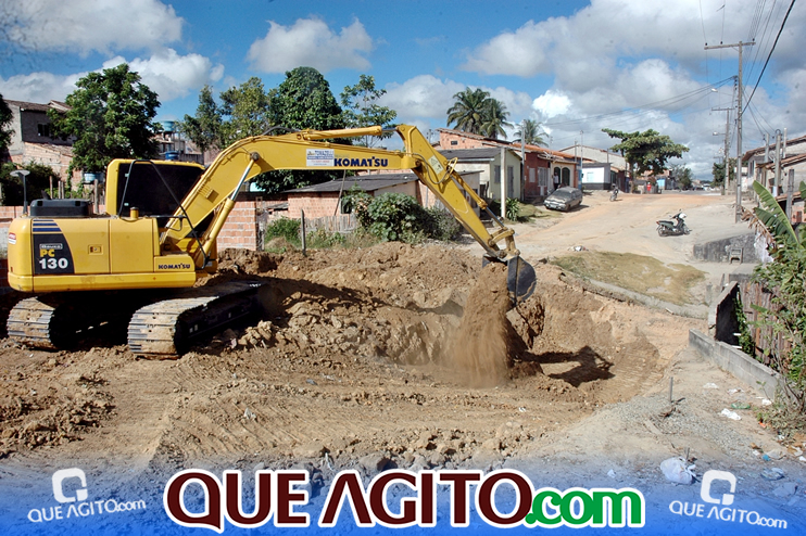 Prefeitura de Eunápolis realiza obra emergencial na Rua Liberalino 7