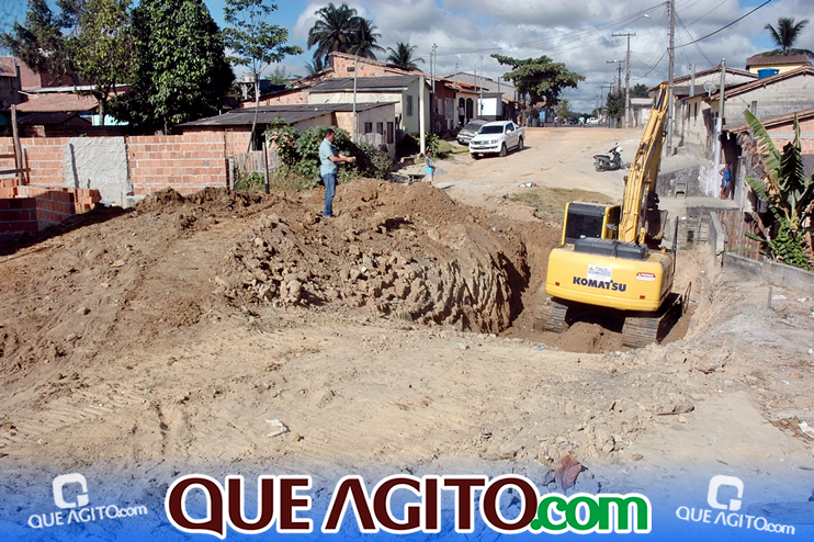 Prefeitura de Eunápolis realiza obra emergencial na Rua Liberalino 5