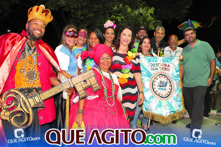 Rei Momo recebe a chave da cidade das mãos da prefeita Cláudia Oliveira - Porto Seguro 22