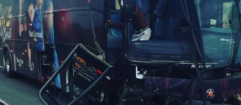 COLISÃO: Ônibus que transportava banda baiana bate contra carreta na BR-116 5