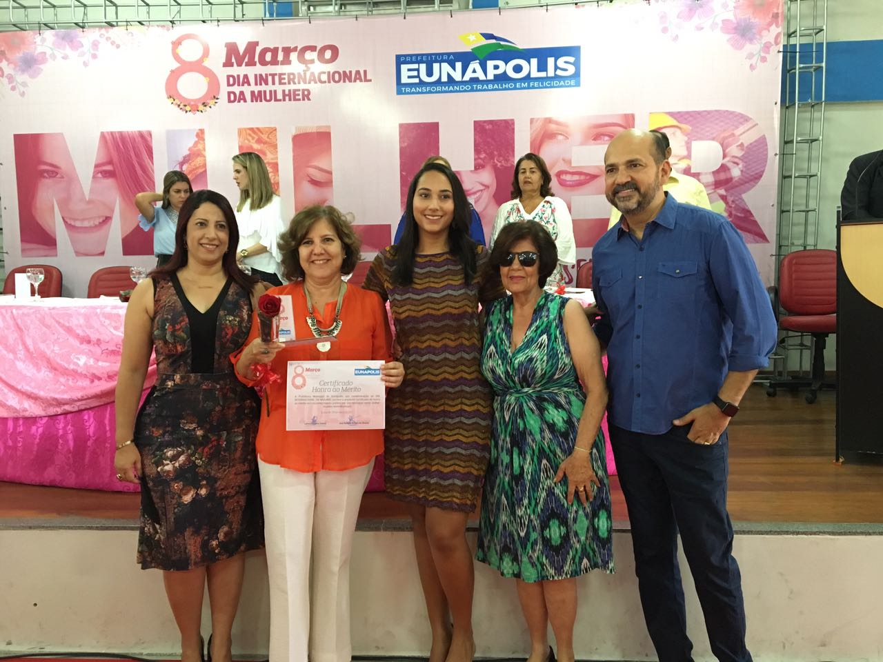 Prefeita Cláudia Oliveira prestigia evento do Dia da Mulher em Eunápolis 6