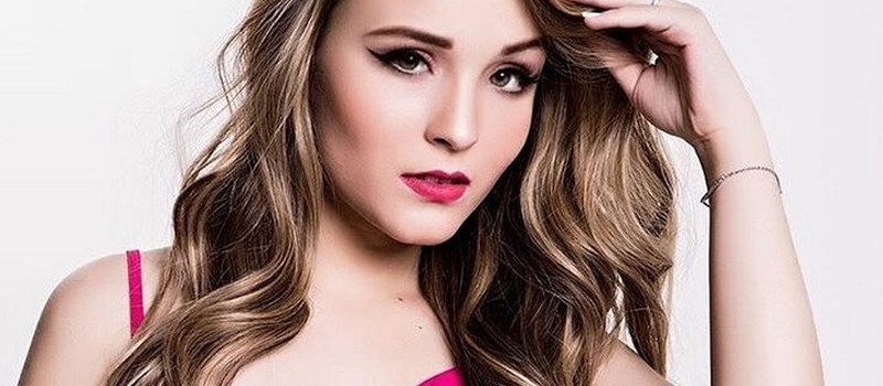 Em bate papo, atração do Arraiá do Galinho, Larissa Manoela diz que é virgem 5