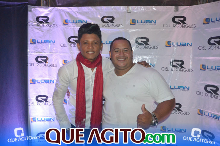 Recorde de público o show de Ciel Rodrigues no Clube da Brasileiro 8