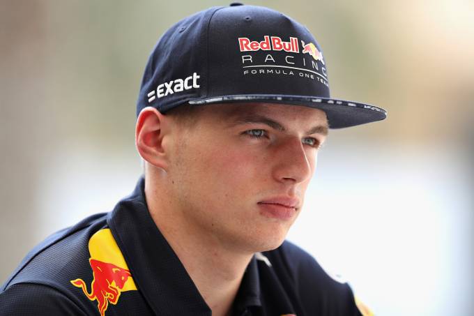 F1: Verstappen lidera treinos para o GP do Azerbaijão 3