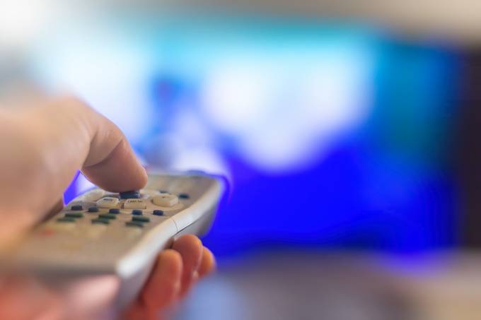 Ministério da Justiça abre processo contra operadoras de TV paga 14