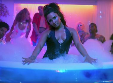Demi Lovato lança clipe de 'Sorry Not Sorry' com Paris Hilton, Jamie Foxx e Wiz Khalifa 5