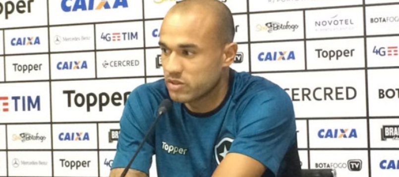 Craque do Botafogo, atacante Roger tem diagnosticado tumor renal e não joga mais em 2017 10