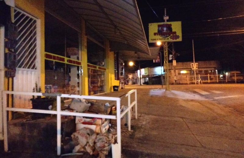 Cidadão que jogar lixo na rua poderá ser multado em Itamaraju 5