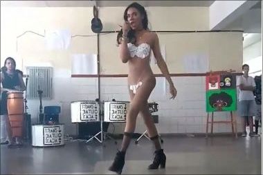 Vídeo de drag queen se apresentando em colégio público ganha repercussão 2