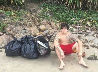 Whindersson reclama de sujeira em praia de Ilhéus: 'Leve seu saquinho pra colocar seu lixo' 5