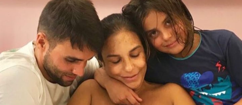 ‘TÃO FELIZES’: Ivete Sangalo posta foto da família e avisa aos fãs que irá se ausentar das redes sociais 5