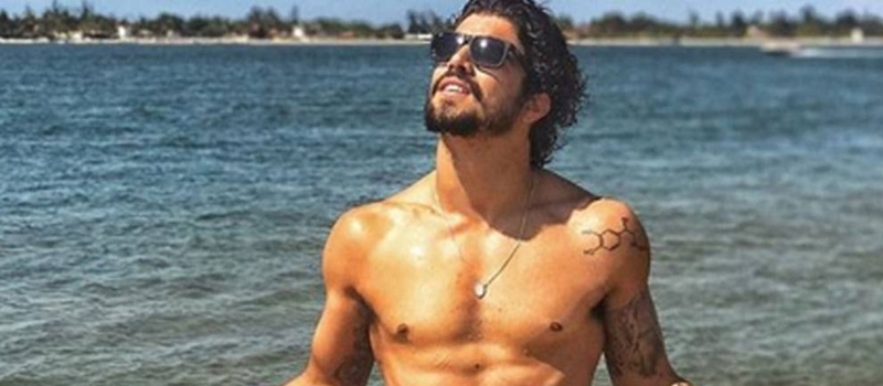 SENSÍVEL DEMAIS: Caio Castro revela que chora “depois de uma transa louca” 5