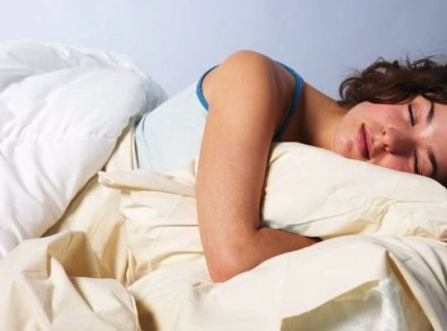 O jeito como você dorme pode afetar a circulação e o aparecimento de rugas! 5