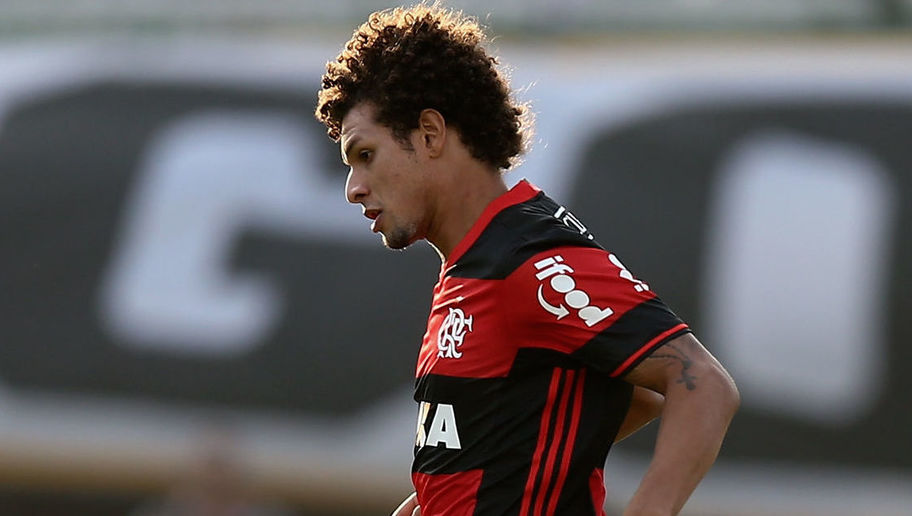 Olympiakos retoma conversas com o Flamengo por Arão e faz nova proposta 5