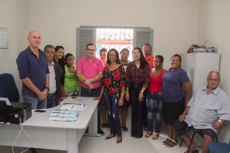 Prefeito assina convênio para destinar recurso federal para manutenção de entidades municipais 6