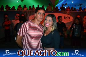 Wesley Safadão e Trio da Huanna agitam noite de quinta na Arena Axé Moi 112