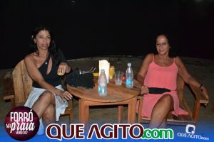 Trio Virgulino e OMP encantam público do Forró na Praia 95