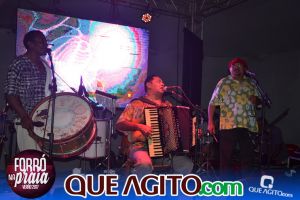 Trio Virgulino e OMP encantam público do Forró na Praia 93