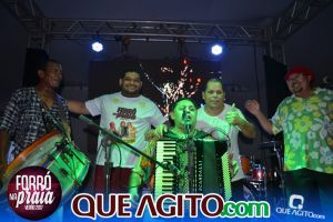 Trio Virgulino e OMP encantam público do Forró na Praia 97