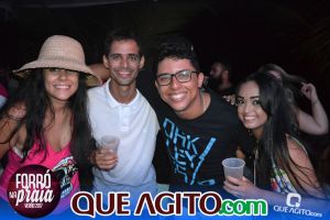 Trio Virgulino e OMP encantam público do Forró na Praia 380