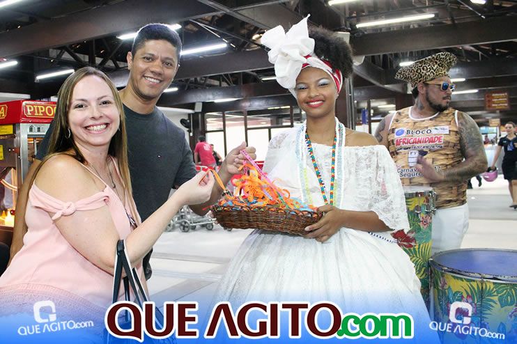 Turistas são recebidos com festa no Aeroporto de Porto Seguro 9