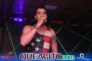 Arraial D'ajuda: Leandro Campeche anima foliões na segunda noite do Carnaval do Tex 28