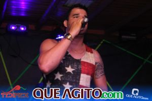 Arraial D'ajuda: Leandro Campeche anima foliões na segunda noite do Carnaval do Tex 8
