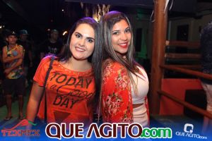 Arraial D'ajuda: Leandro Campeche anima foliões na segunda noite do Carnaval do Tex 100