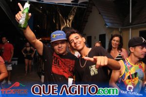 Arraial D'ajuda: Leandro Campeche anima foliões na segunda noite do Carnaval do Tex 73