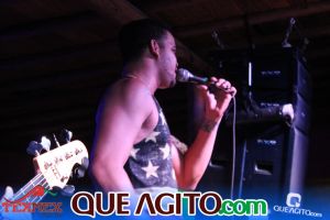 Arraial D'ajuda: Leandro Campeche anima foliões na segunda noite do Carnaval do Tex 12