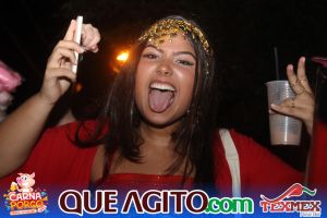 Muito agito no primeiro dia do Bloco CarnaPorco no Tex Mex 136