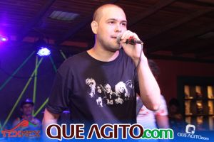 Arraial D'ajuda: Leandro Campeche anima foliões na segunda noite do Carnaval do Tex 86