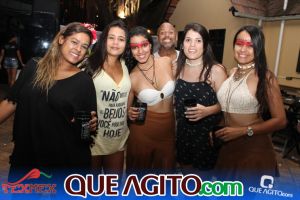 Arraial D'ajuda: Leandro Campeche anima foliões na segunda noite do Carnaval do Tex 66