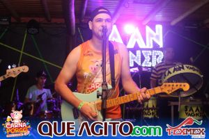 Muito agito no primeiro dia do Bloco CarnaPorco no Tex Mex 221