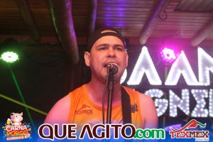 Muito agito no primeiro dia do Bloco CarnaPorco no Tex Mex 49