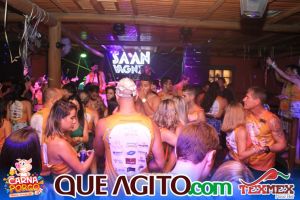 Muito agito no primeiro dia do Bloco CarnaPorco no Tex Mex 94