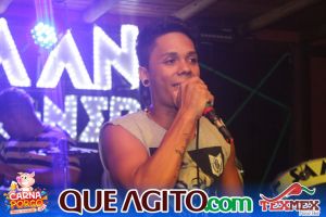 Muito agito no primeiro dia do Bloco CarnaPorco no Tex Mex 25