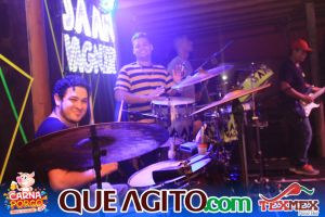 Muito agito no primeiro dia do Bloco CarnaPorco no Tex Mex 243