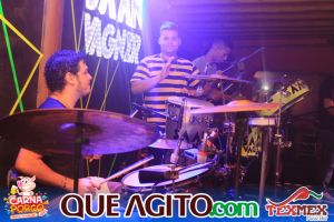 Muito agito no primeiro dia do Bloco CarnaPorco no Tex Mex 223