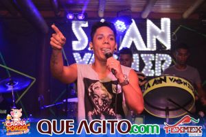 Muito agito no primeiro dia do Bloco CarnaPorco no Tex Mex 80