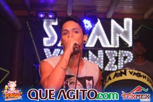 Muito agito no primeiro dia do Bloco CarnaPorco no Tex Mex 108