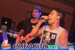 Muito agito no primeiro dia do Bloco CarnaPorco no Tex Mex 52