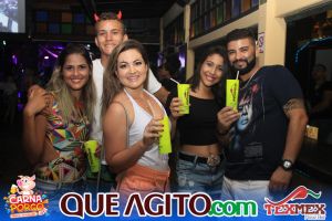 Muito agito no primeiro dia do Bloco CarnaPorco no Tex Mex 217