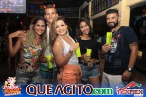 Muito agito no primeiro dia do Bloco CarnaPorco no Tex Mex 74