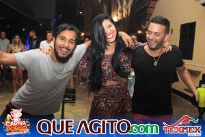 Muito agito no primeiro dia do Bloco CarnaPorco no Tex Mex 101