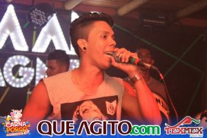 Muito agito no primeiro dia do Bloco CarnaPorco no Tex Mex 57