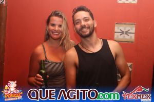 Muito agito no primeiro dia do Bloco CarnaPorco no Tex Mex 37